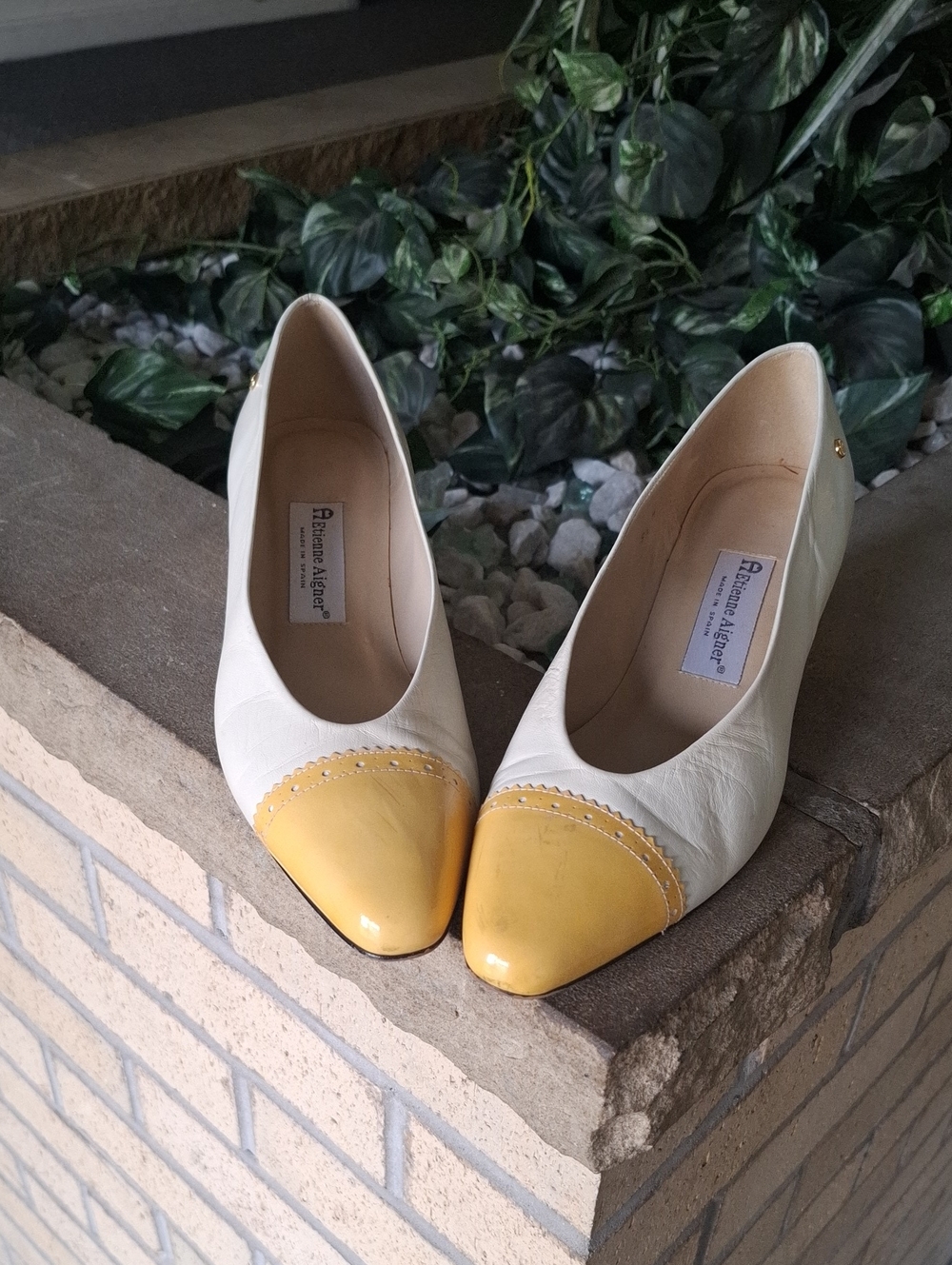 Vintage Etienne Aigner Spectator Patent Leather Wingtip Cap To Pumps